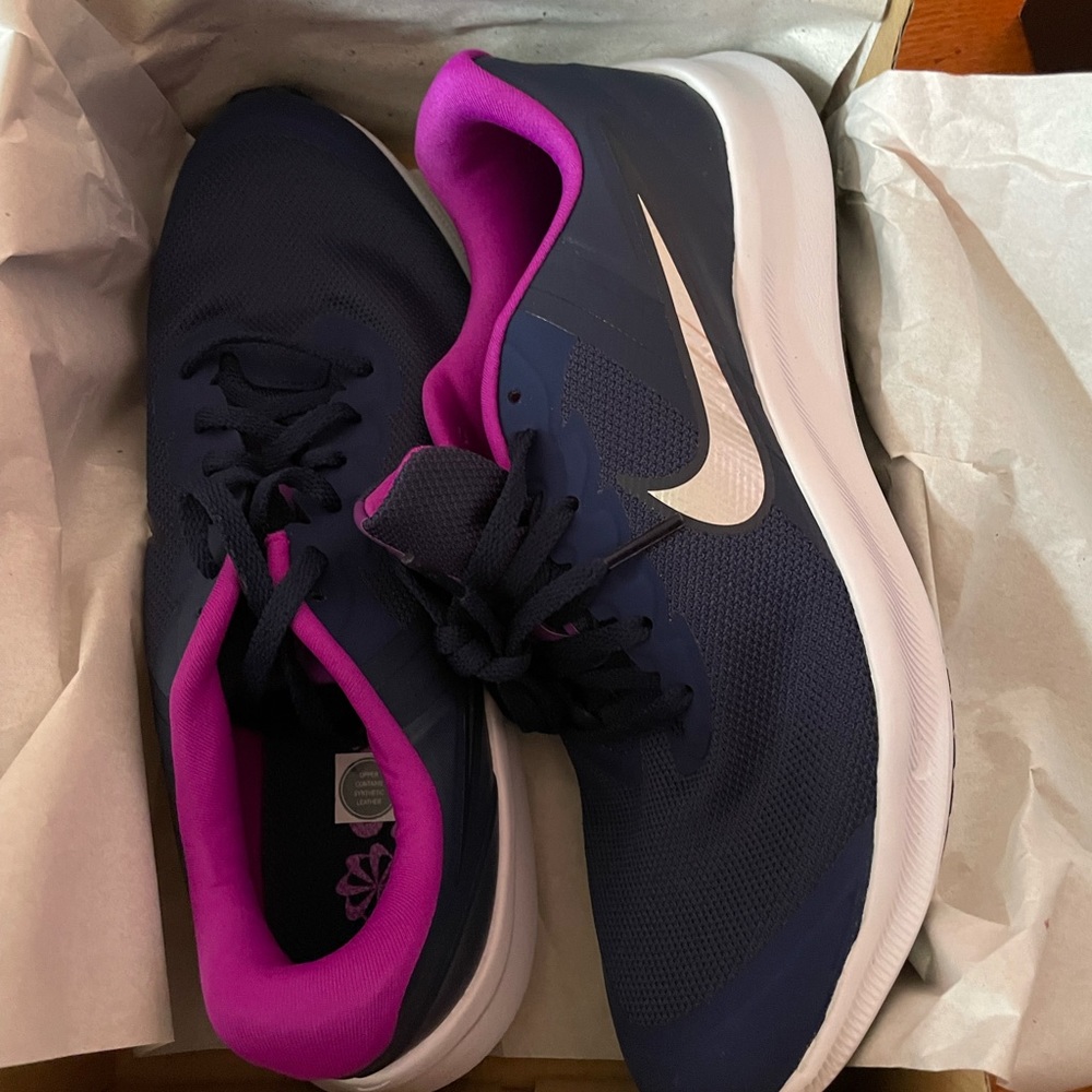 Boys new nikes